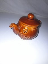 Vintage Sylvac ref: "4931" tea pot style Tea Strainer 3 1/2" tall