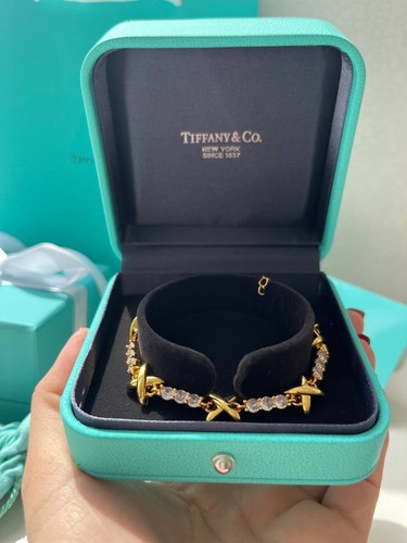 Tiffany bracelet box set - &,