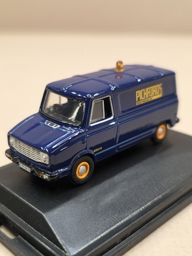 Scale oxford diecast - 1:76,