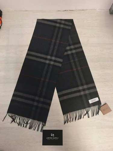 Burberry giant cashmere - burberry,