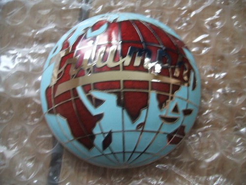 Triumph enamel globe hub cap - hub,