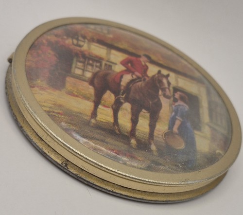 Vintage powder compact hunting - vintage,