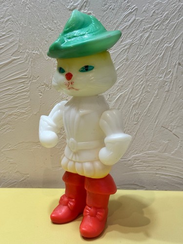 Vintage plastic puss boots - puss, in