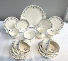 Royal Albert Fine Bone China ‘Memory Lane’ 21pc Tea Set. Excellent Condition.