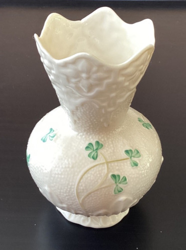 Belleek irish porcelain - belleek, vase