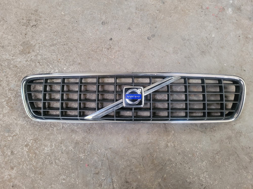 Volvo v50 s40 front radiator - volvo,