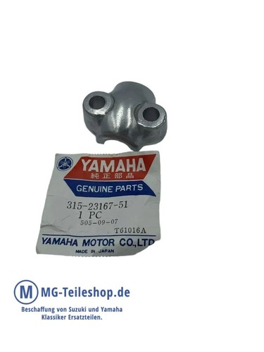 Yamaha axle mount holder - axle,