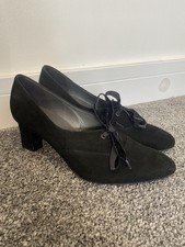 Peter Kaiser Pythia Ladies