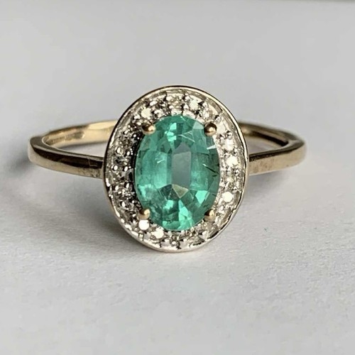 9ct gold 0ct emerald - gold, diamond