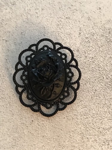 Large black mourning - mourning,