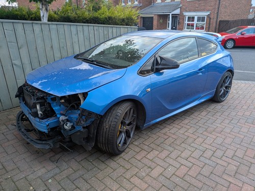 Breaking vauxhall astra vxr - astra,