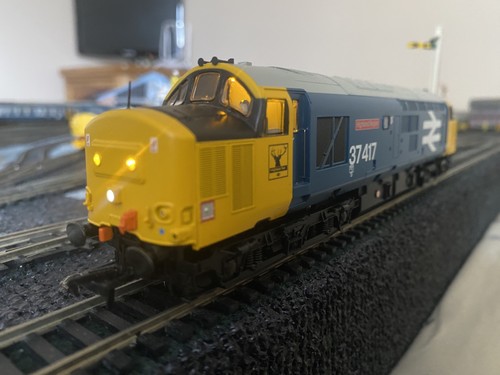 Bachmann class 417 - 37, body