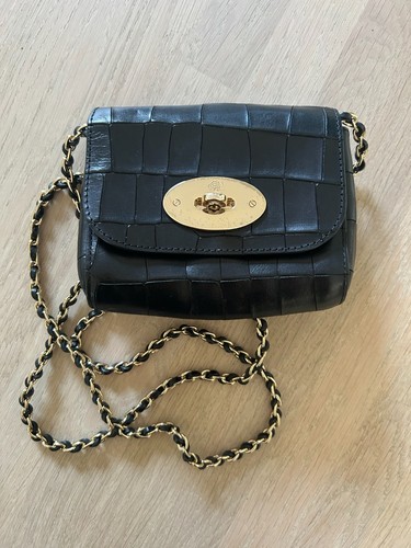 Mulberry lily deep embossed - mulberry,