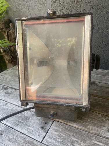 Thorn retro industrial lamp