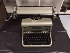Imperial 66 Vintage Typewriter