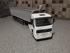 1 .50 Volvo FH12 truck and trailer 