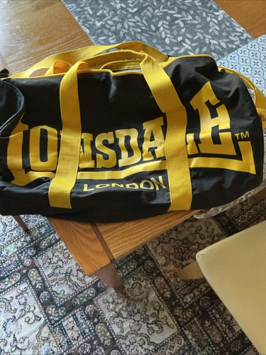 Lonsdale hold all - lonsdale, 18inch