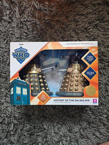 Doctor who dalek figures - doctor,