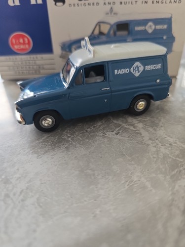 Vanguards ford anglia van 43 - anglia,