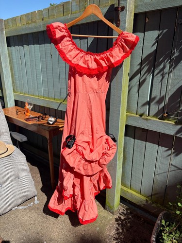 Vintage coral flamenco style - vintage, flamenco-style
