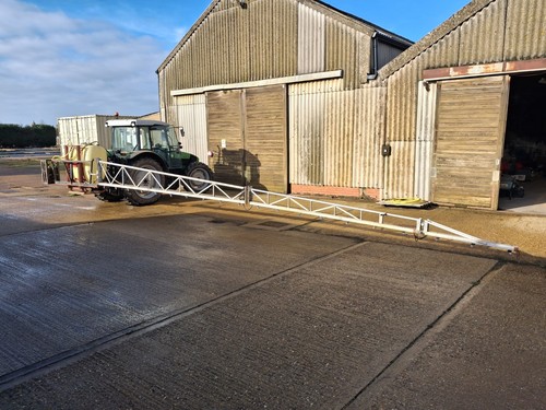 Crop sprayer rear mount hardi - crop,
