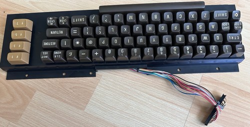 Commodore vic keyboard - commodore, 20
