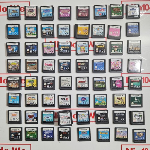 Nintendo games cartridge - -,