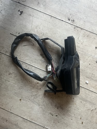 Yamaha xt660 speedo - speedo, instrument