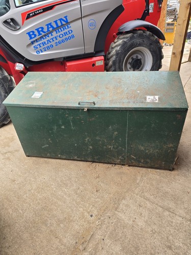Extra large steel - large, feed