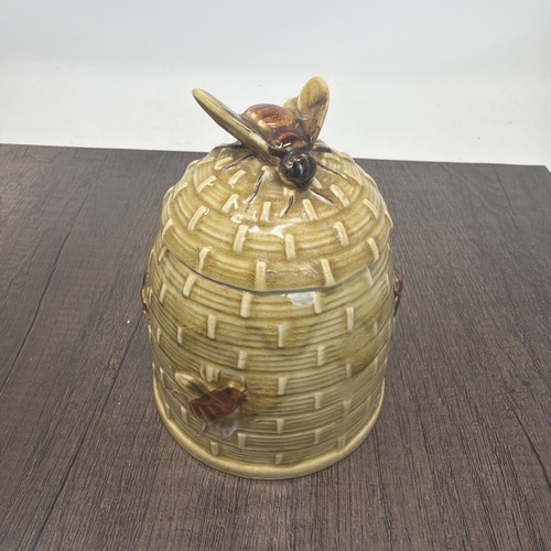 Vintage ceramic beehive shaped - vintage, beehive-shaped