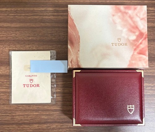 Excellent tudor watch box - w/,
