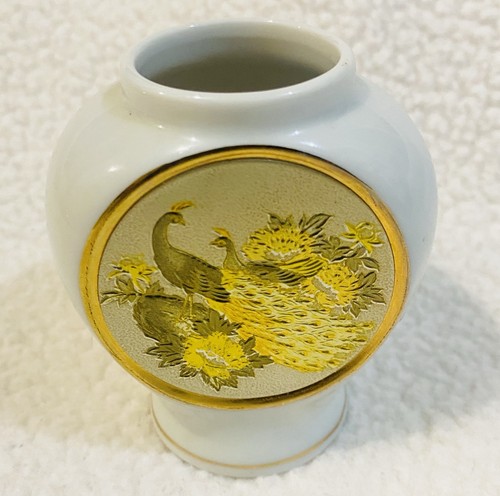 The art chokin vase with - the,