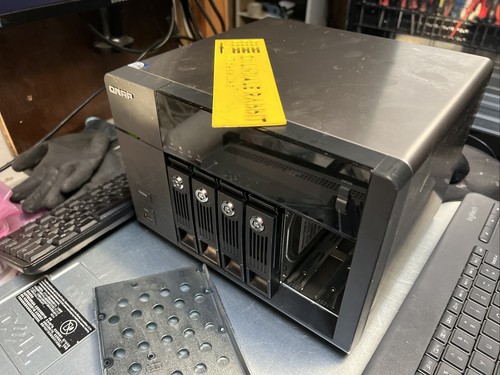 669 pro bay qnap nas - bay,
