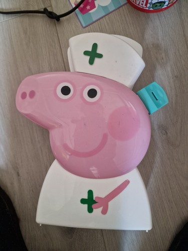Peppa pig medical set used - peppa,