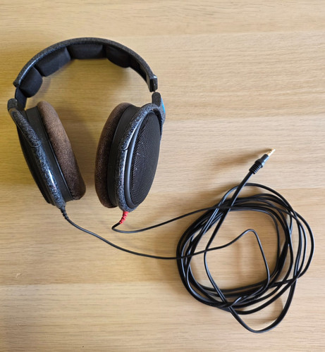 Sennheiser hd600 over the head - over,