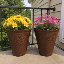 Tall Laurel Garden Planter Pot