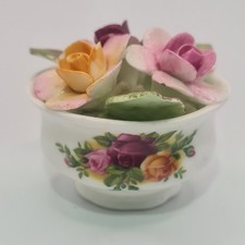 ROYAL ALBERT POSIE TRIPLE ROSE