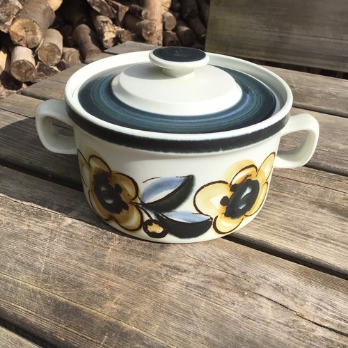 Old vintage retro floral - old,
