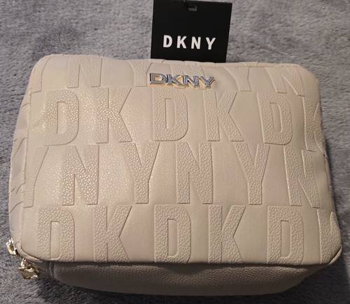 Dkny square rectangle tote - square,