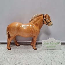 Beswick Norwegian Fjord Horse in Dun Gloss Model No. 2282, excellent collectable