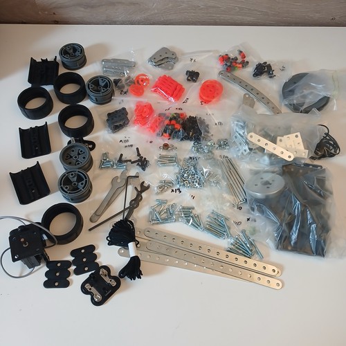 Meccano spares bundle 6v - spares, bundle: