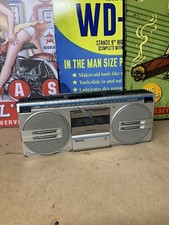 - Philips D8132/05R Stereo