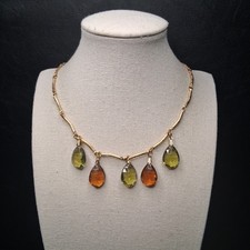 Vintage SARAH COVENTRY  Necklace Gree/Brown Lucite Teardrop Charms. 16.133