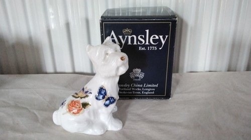 Vintage aynsley cottage - cottage, garden