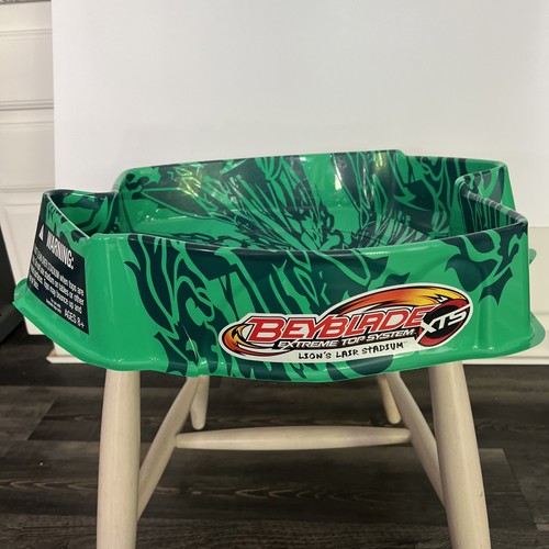 Beyblade stadium green xts - beyblade,