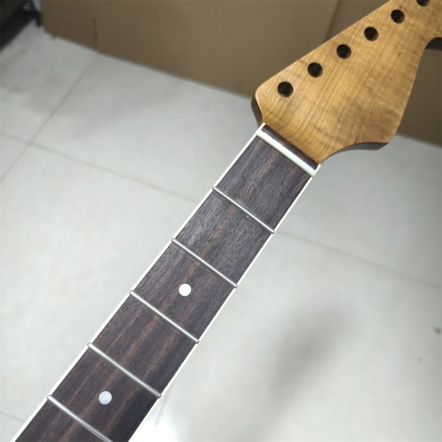 Roasted flame maple rosewood - roasted,