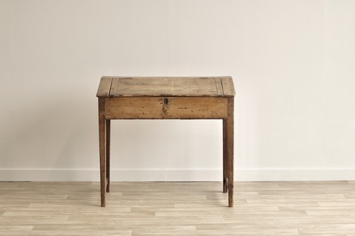 Rustic pine school - rustic,