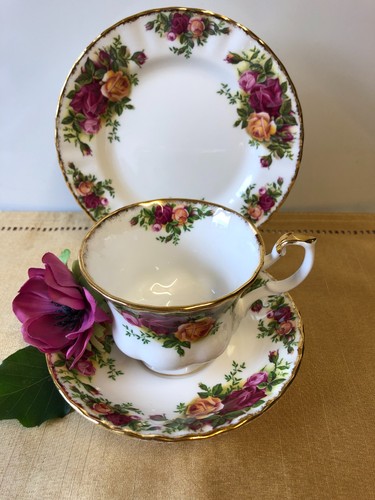 Royal albert old country - old, roses