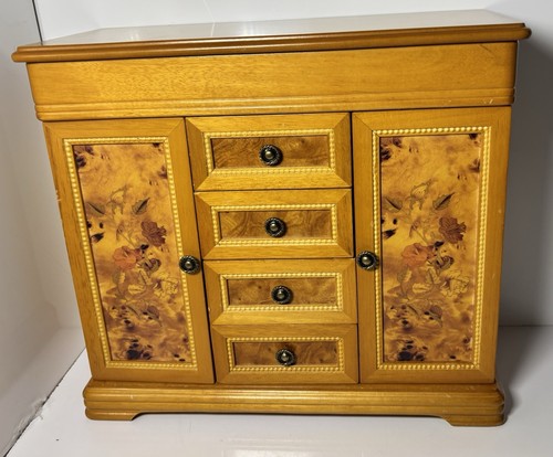 Mele wooden jewellery cabinet - wooden,