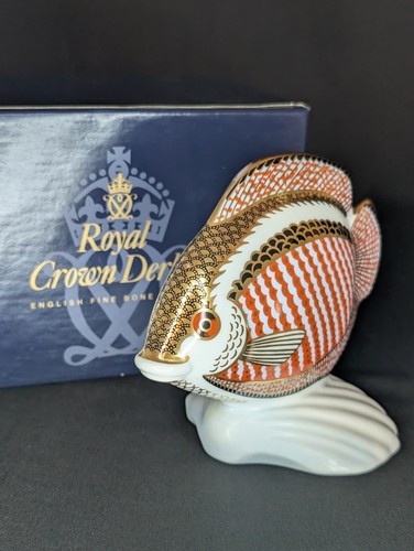 Vintage royal crown derby - royal,
